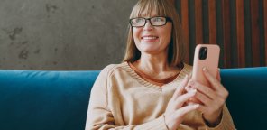 femme qui pense aux avantages de sa complémentaire santé