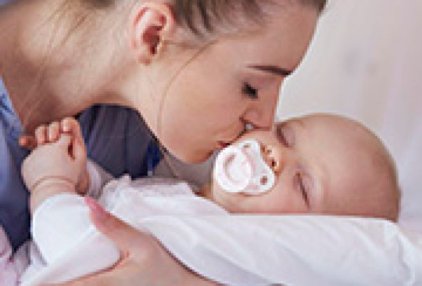 Pouce Ou Tétine : Faut-Il Choisir ? | La Mutuelle Générale