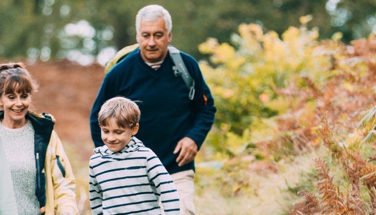 Grands parents quelles activités pratiquer avec ses petits enfants