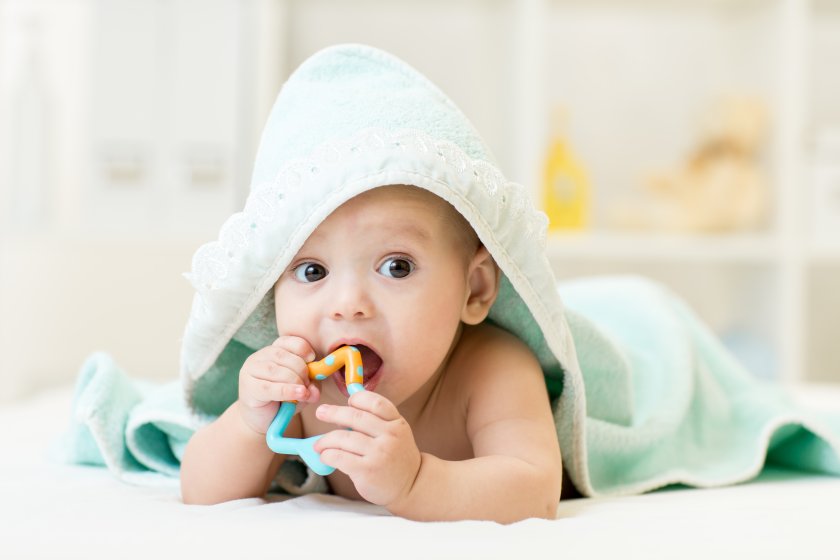 Comment reconnaître les symptômes de la poussée dentaire ?